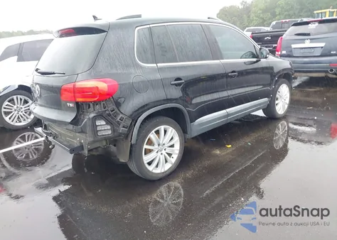 2016 Volkswagen Tiguan Se из США, поврежденный, VIN WVGAV7AX1GW579478